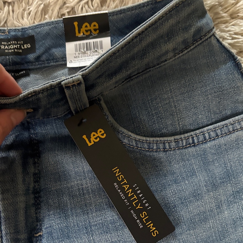 NWT size 6 Lee Brand Straight Leg Light Blue Jeans - Picture 4 of 7